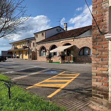 Hotel Locanda Dolce Vita San Donà di Piave Buitenkant foto